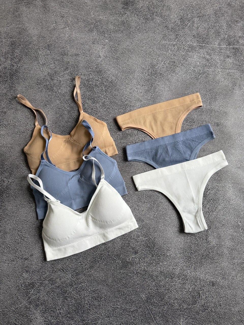 photo_2025-11-25_21-39-41